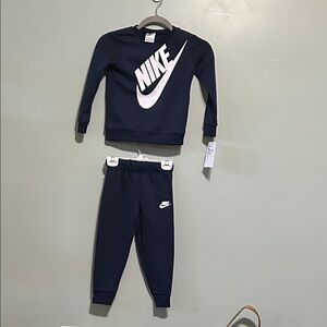 Nike Toddler 4T Navy Joggers and Sweatshirt Set NWT